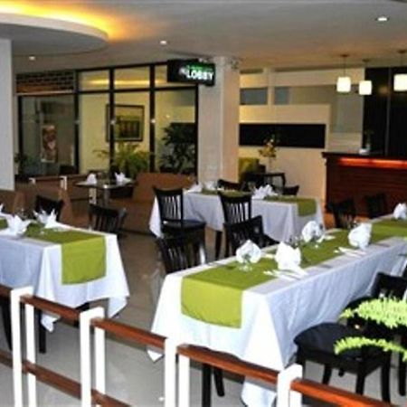 El Bajada Hotel Davao Stadt Exterior foto